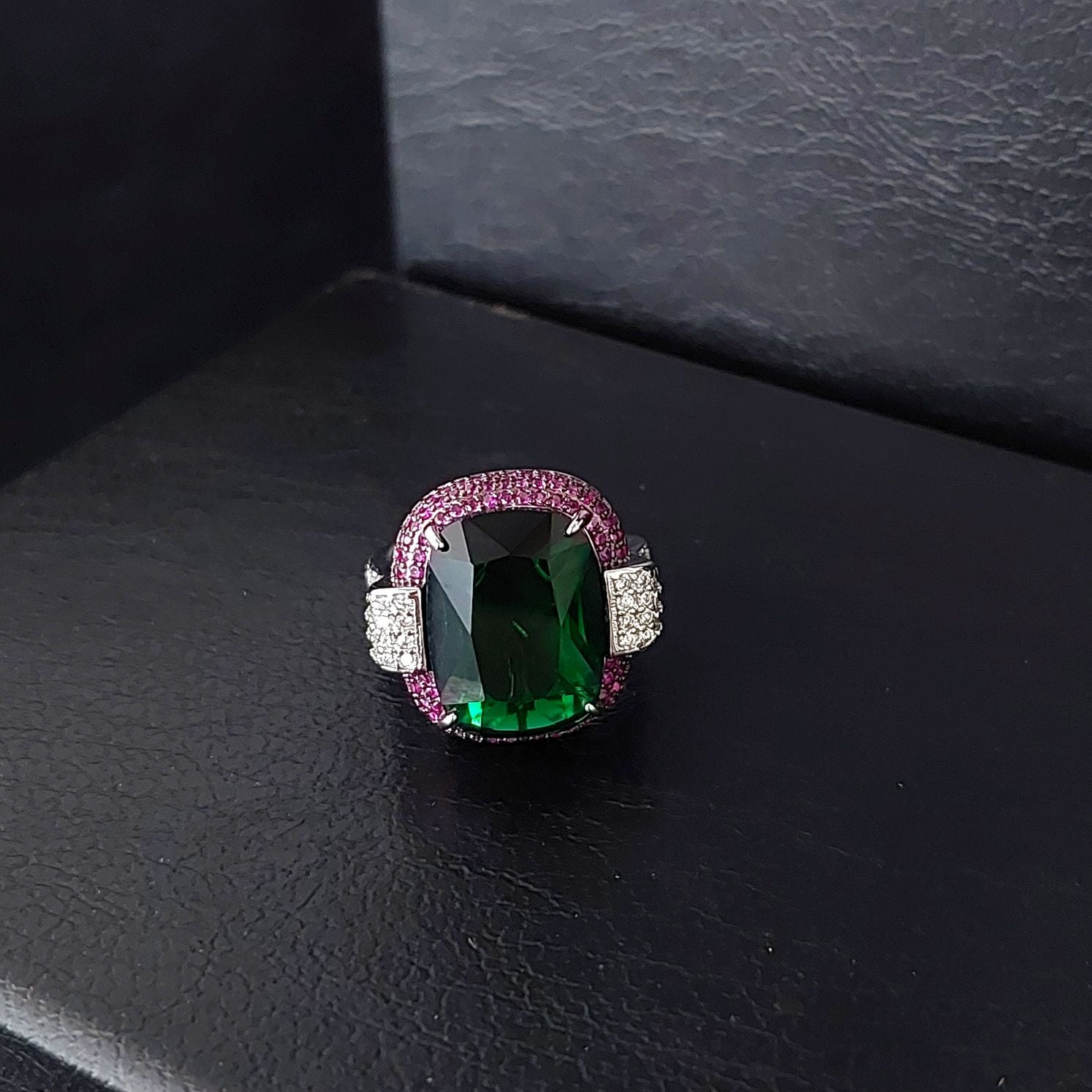 COLOMBO RING