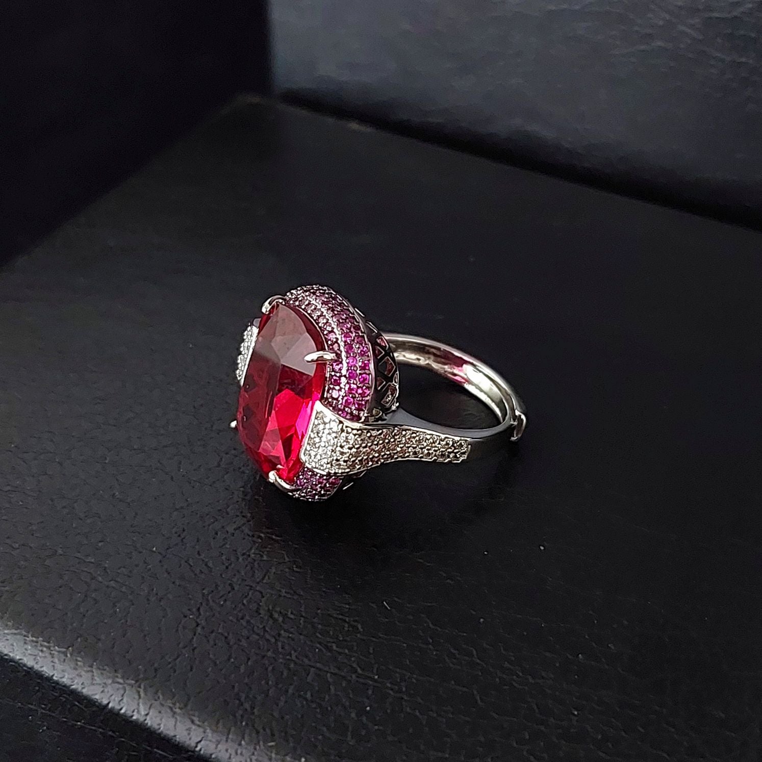 COLOMBO RING